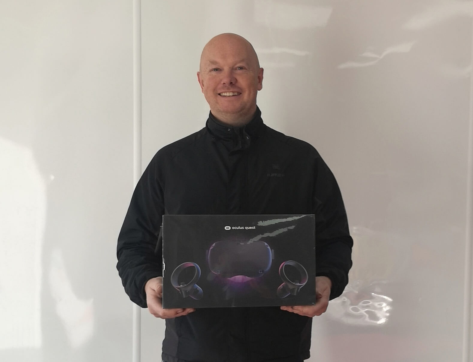 Meta Quest 3 All-In-One Mixed Reality VR Gaming System with Controllers - Image 2